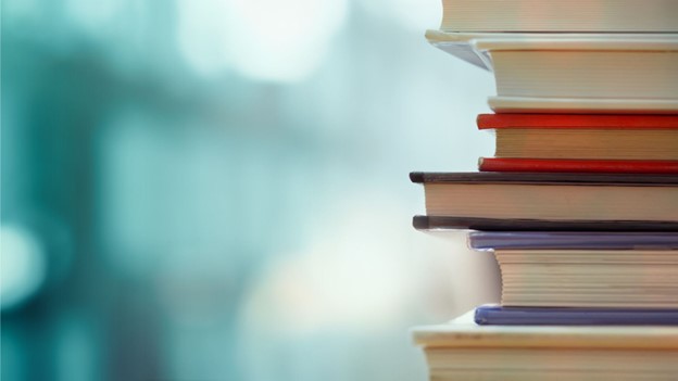 book reviews: The Popsugar Reading Challenge 2016 – Books 10 – 16